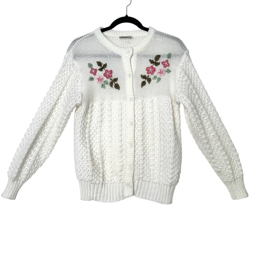 Boho Cottagecore Floral Embroidered Chunky Knit Grannycore Countrycore Cardigan